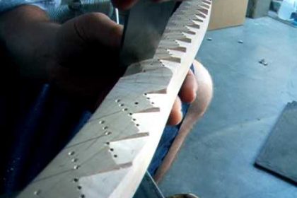 flugelbauer-piano-bridge-cutting Piano bridge